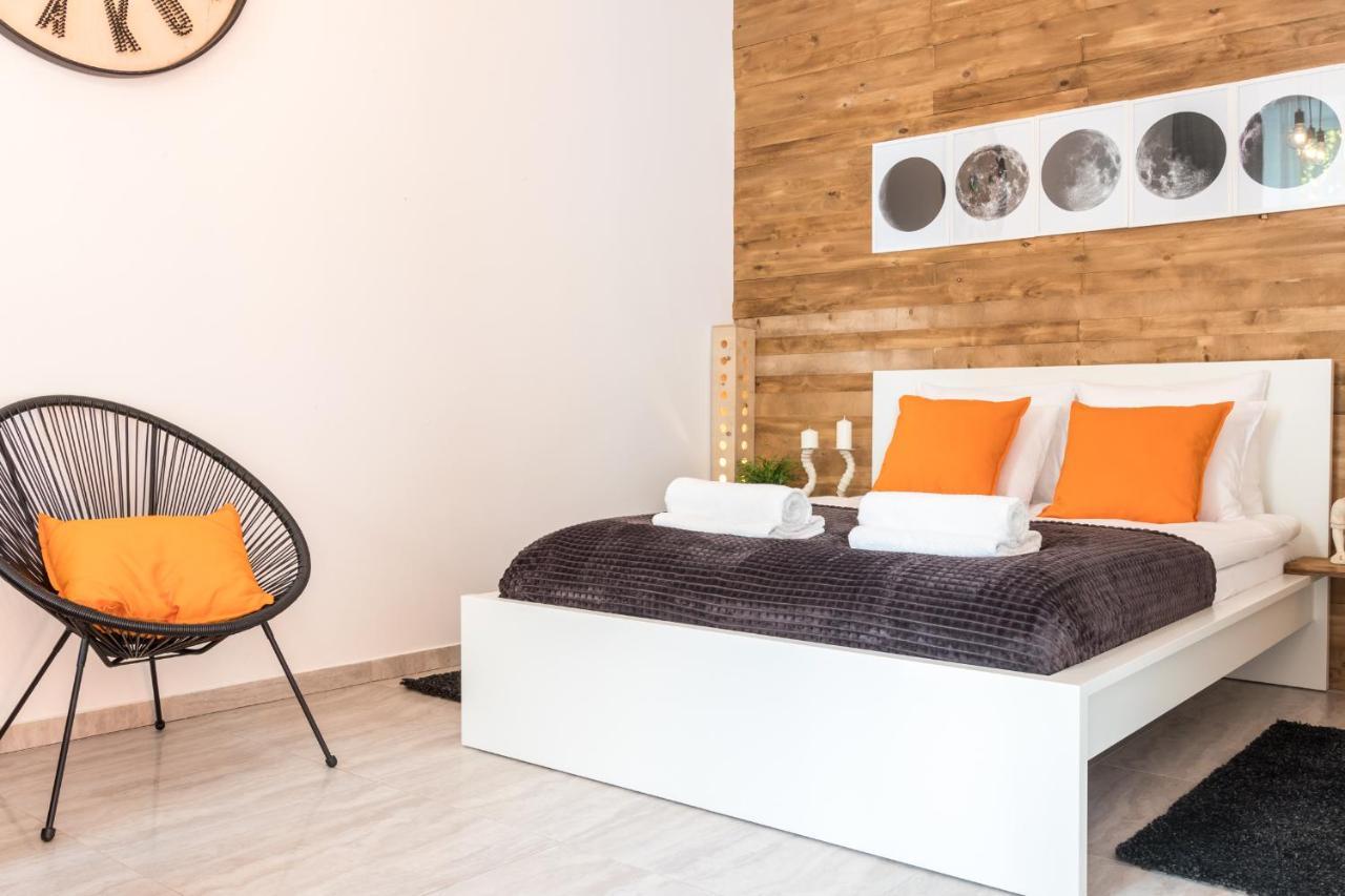 Cracow Best Location Apartment With Garden By Cozyplace Krakau Buitenkant foto